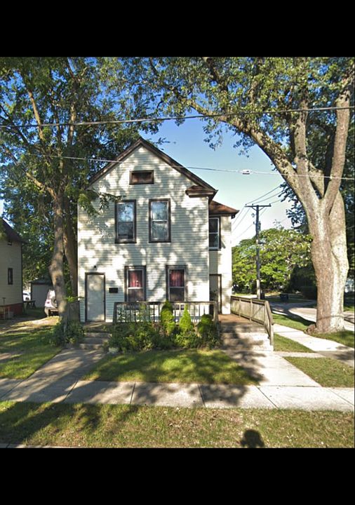 1st image of 42 Jefferson Ave #2