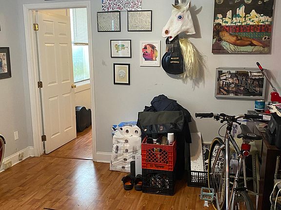 5th image of 1218 Hillary St