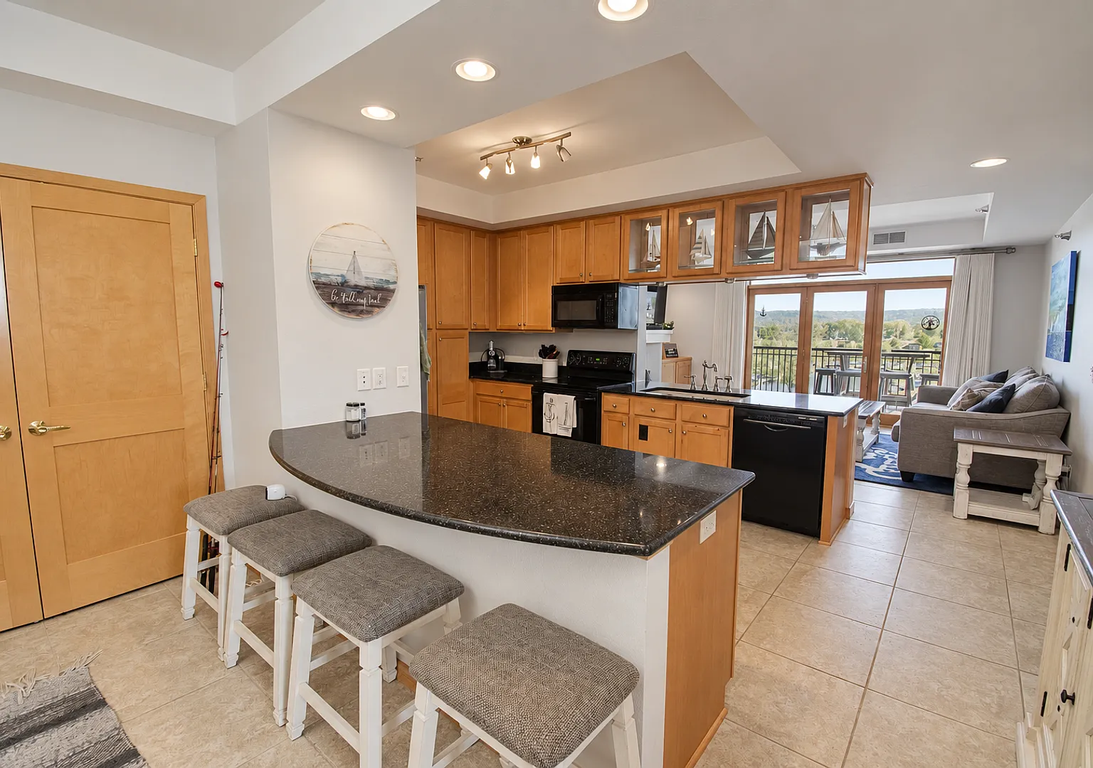 Gorgeous Lake City condo with Lake Pepin views! — Photo 4