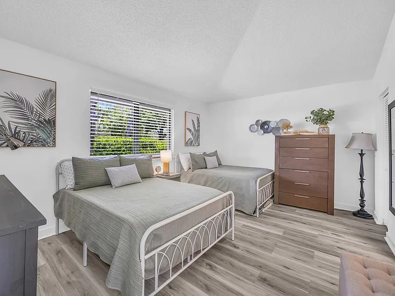836 Club Dr — Photo 27