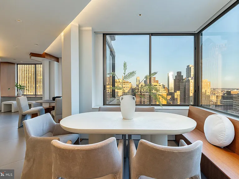 210 W Rittenhouse Sq #2106-2107 — Photo 17