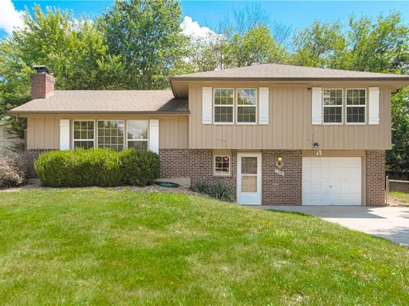 13601 Bennington Ave, Grandview, MO 64030