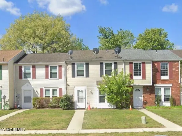 69 Vanderbilt Ct, Sicklerville, NJ 08081