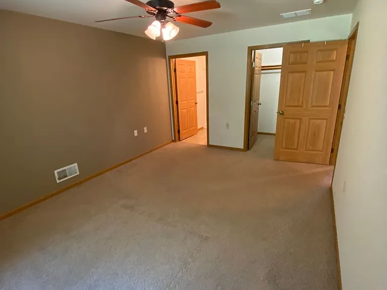 722 Hagman St #722 — Photo 6