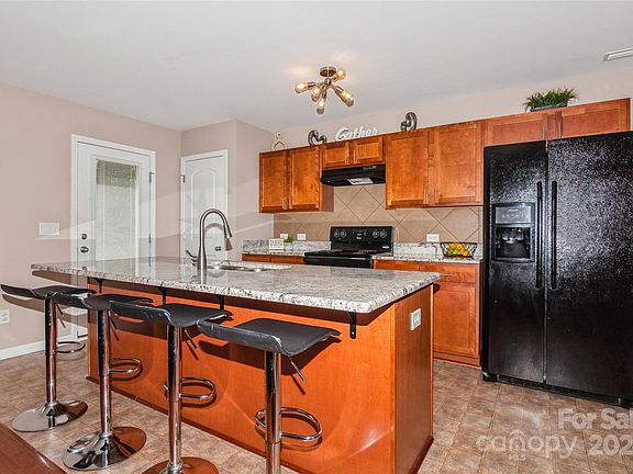 4th image of 6034 Crossvine Ln