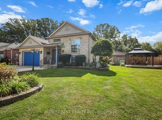 10 Symphony Ct, Central Elgin, ON N5P 4K1