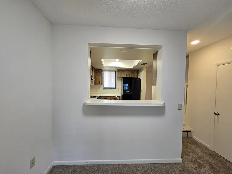 Glenncove Apartment Townhomes — Photo 12