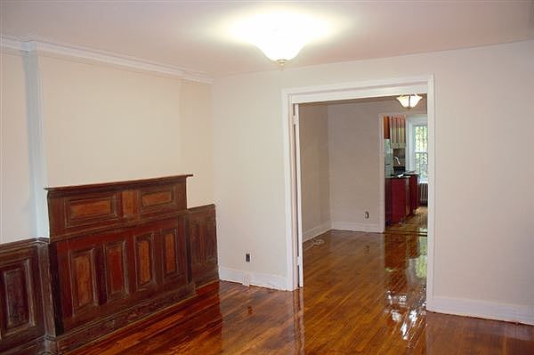 1st image of 105 Halsey St