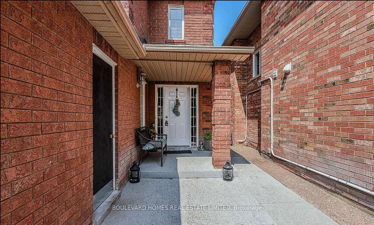 Building Photo - 5847 Sidmouth St