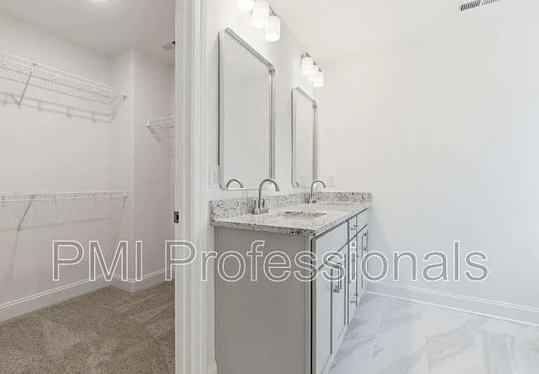 295 Spring St — Photo 32