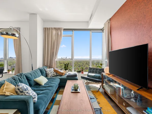 9 Mabelle Ave #Penthouse 22, Toronto, ON M9A 0E1