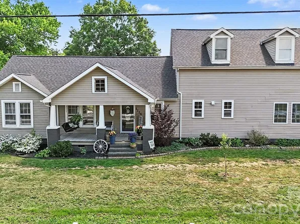 5226 Old Plank Rd, Iron Station, NC 28080