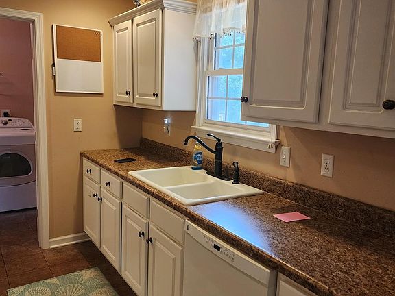 3rd image of 31 Bumgarner Dr
