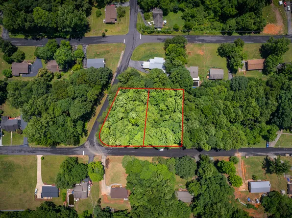 Thorngrove Dr, Kingsport, TN 37660