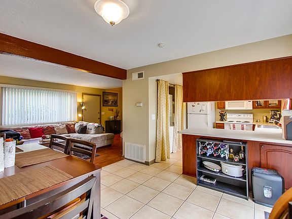 2nd image of 8420 Fanita Dr #29
