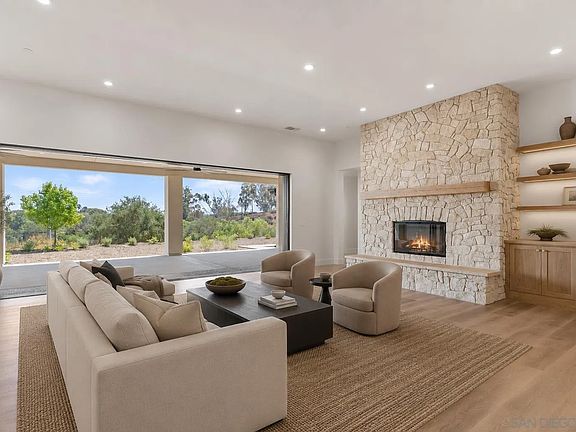3rd image of 575 Twin Country Ln