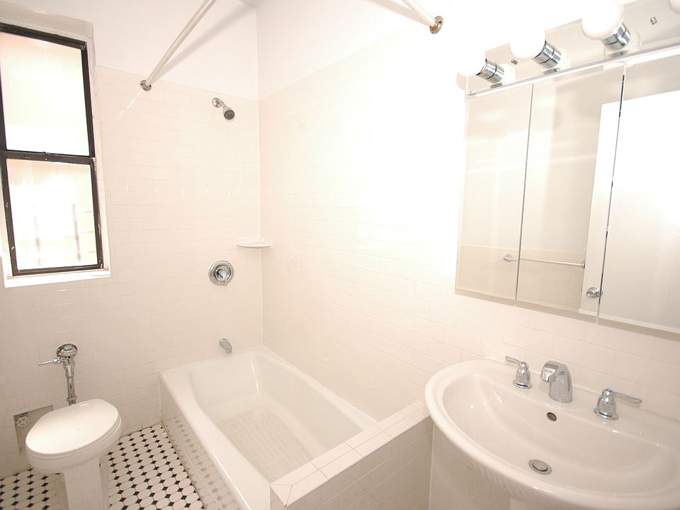 2nd image of 509 W 161st St APT 1D