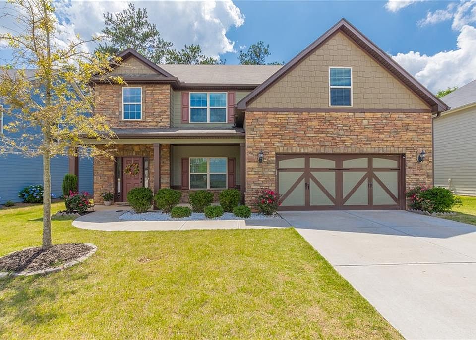 1st image of 305 Cliffhaven Cir