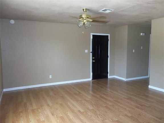 5th image of 241 N Sherman St #D