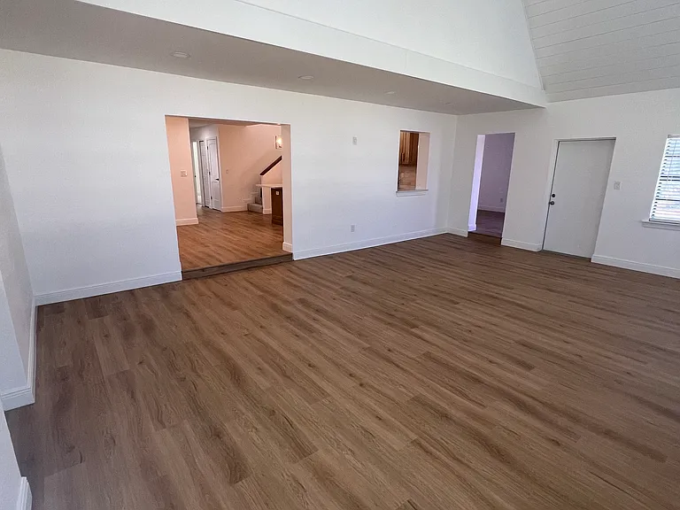 8172 Sanibel Blvd — Photo 15