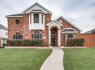 1545 Mountain Laurel Ln, Desoto, TX 75115