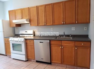 40 N Bennet St APT 3, Boston, MA 02113