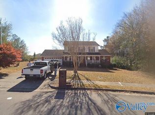 3705 Crouse Dr NW, Huntsville, AL 35810