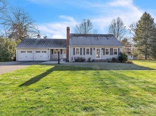 4 Pomeroy St, Wilbraham, MA 01095