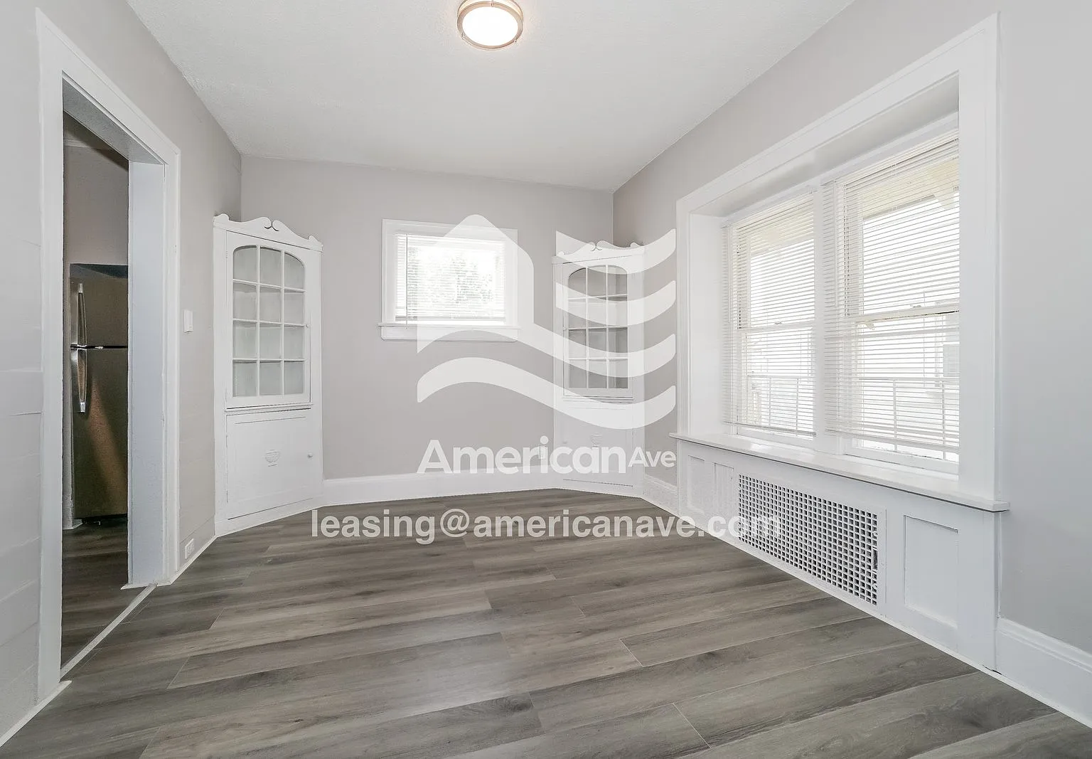 3 bed, 1.0 bath, 1565 sqft, $997 — Photo 2