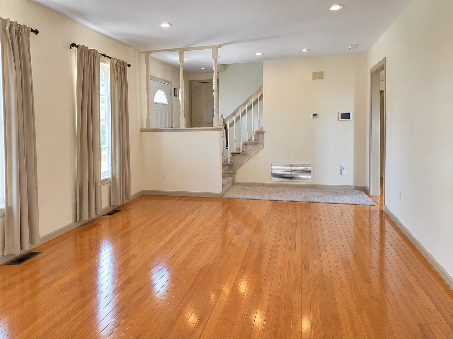 3 bed, 2.5 bath, 1812 sqft, $2,700 — Photo 4