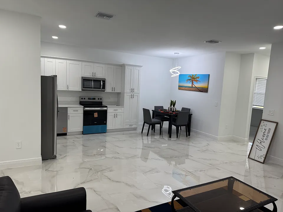 239 Milwaukee Blvd #239