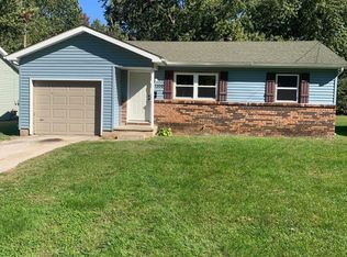 1306 S Estate Ave, Springfield, MO 65804