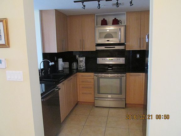5th image of 511 SE 5th Ave APT 1207