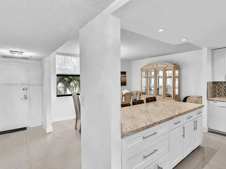20401 NE 30th Ave #3108 — Photo 5