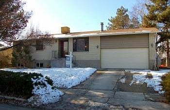 1st image of 515 Pamela Way