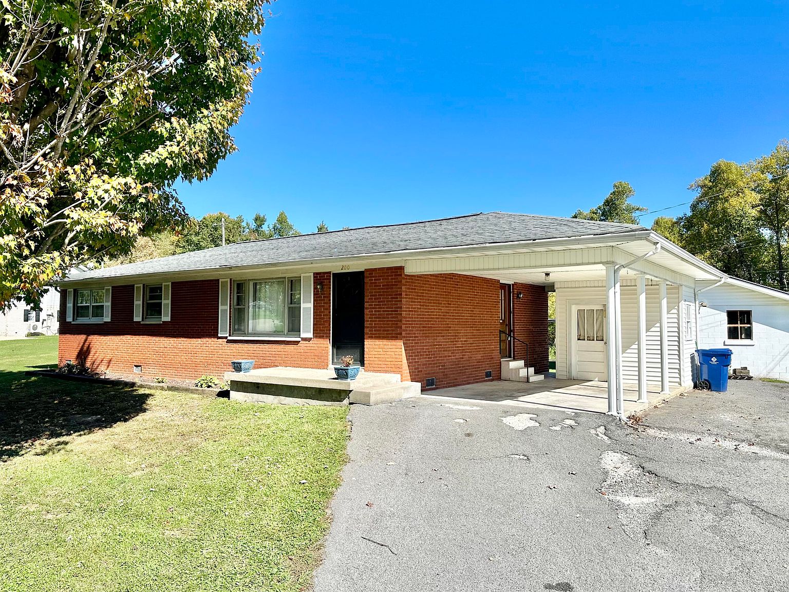 200 Lick Creek Rd, Whitley City, KY 42653 Zillow