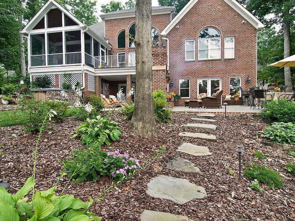 1st image of 135 Sienna Ln