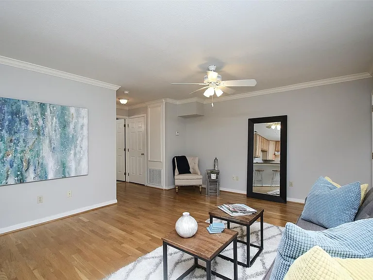 1307 Welch St #3 — Photo 11