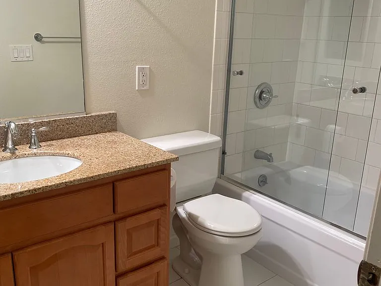 551 Jean St #105 — Photo 10