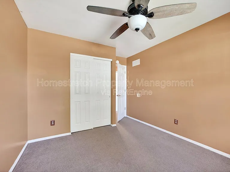 166 Royallprairie Ln — Photo 25