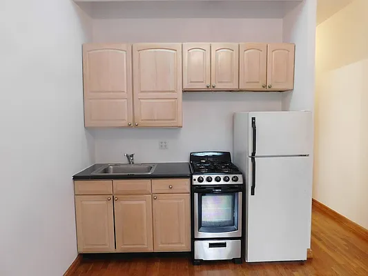 Rented by Corcoran | media 19