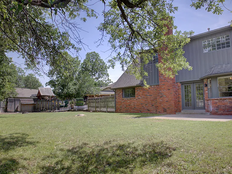 4601 S 66th East Ave — Photo 37