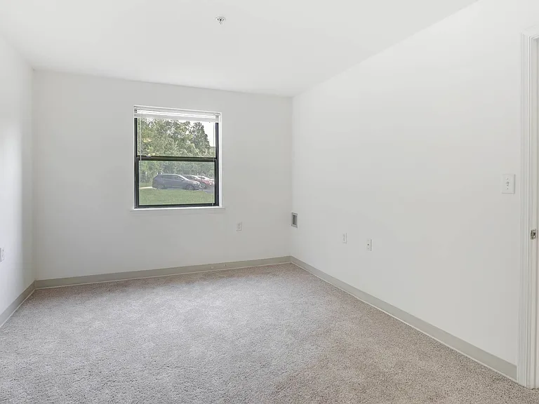 Cascades Village (55+) — Photo 6