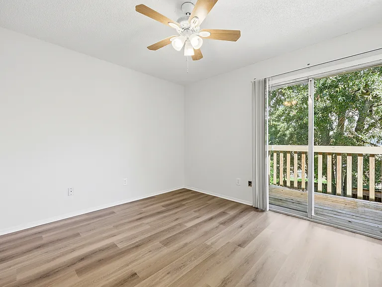 2208 Marsh Point Rd #2208 — Photo 14