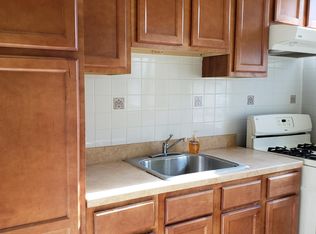 5616 Ridgewood St, Philadelphia, PA 19143