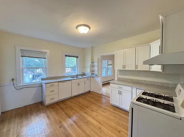 97 Lexington Ave, Cambridge, MA