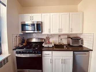 Rented by Silverstein Collection LLC 