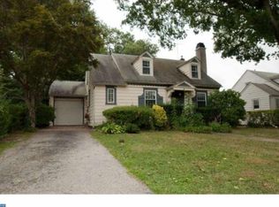 43 N Norwinden Dr, Springfield, PA 19064