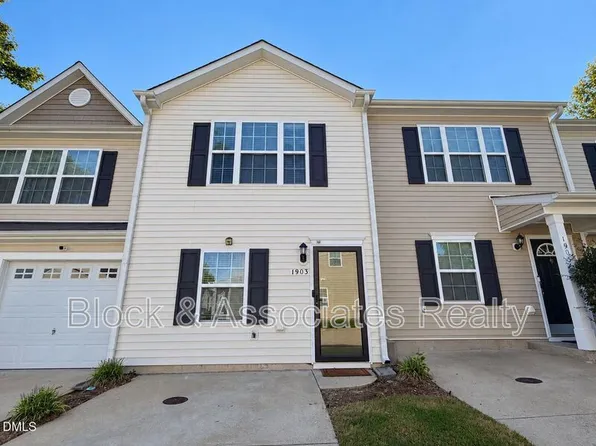 1903 Serenade Cir, Raleigh, NC 27610