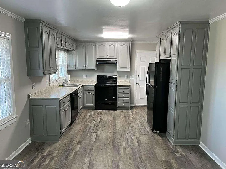 60 Azalea Dr — Photo 2